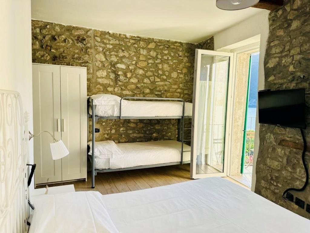 Appartamento Casa Caterina Lezzeno Esterno foto