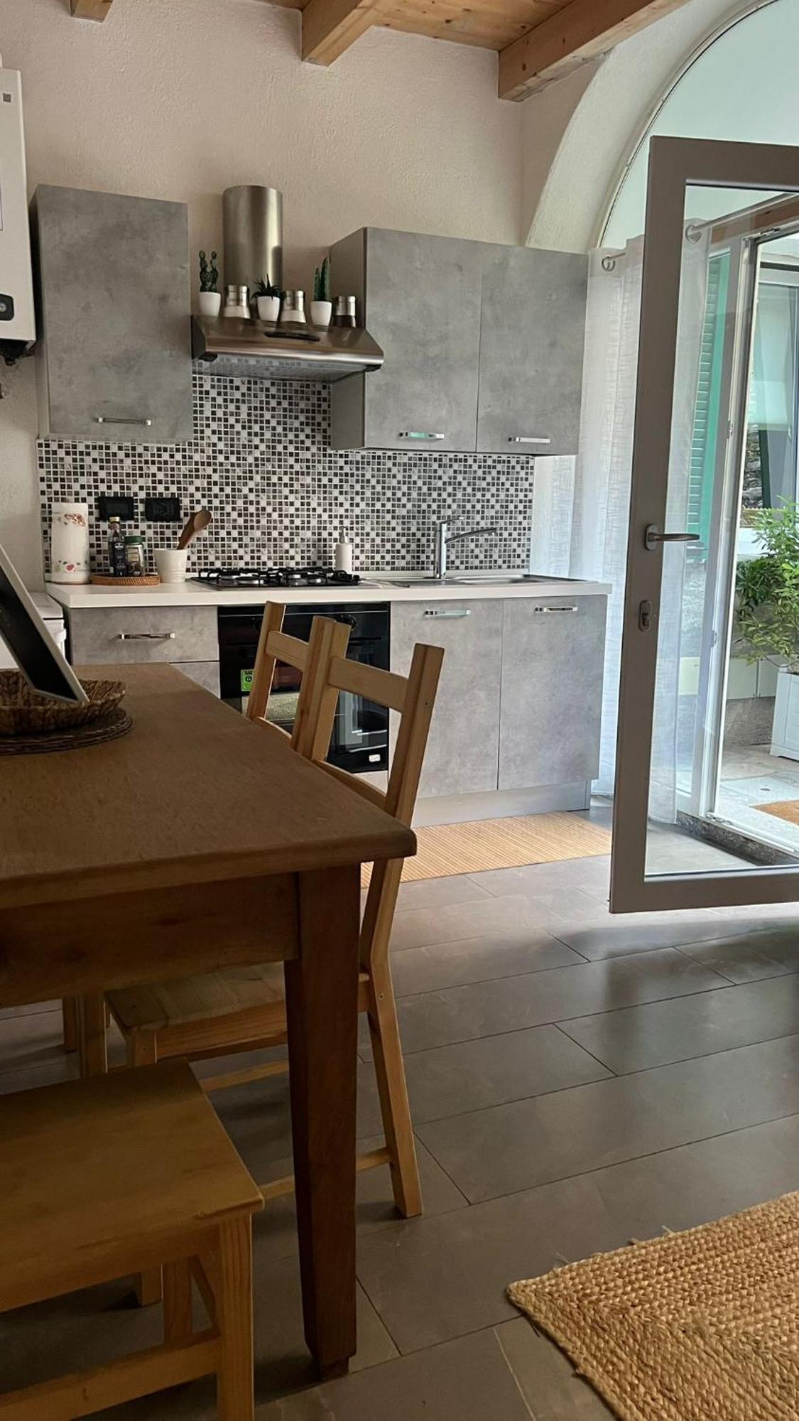 Appartamento Casa Caterina Lezzeno Esterno foto